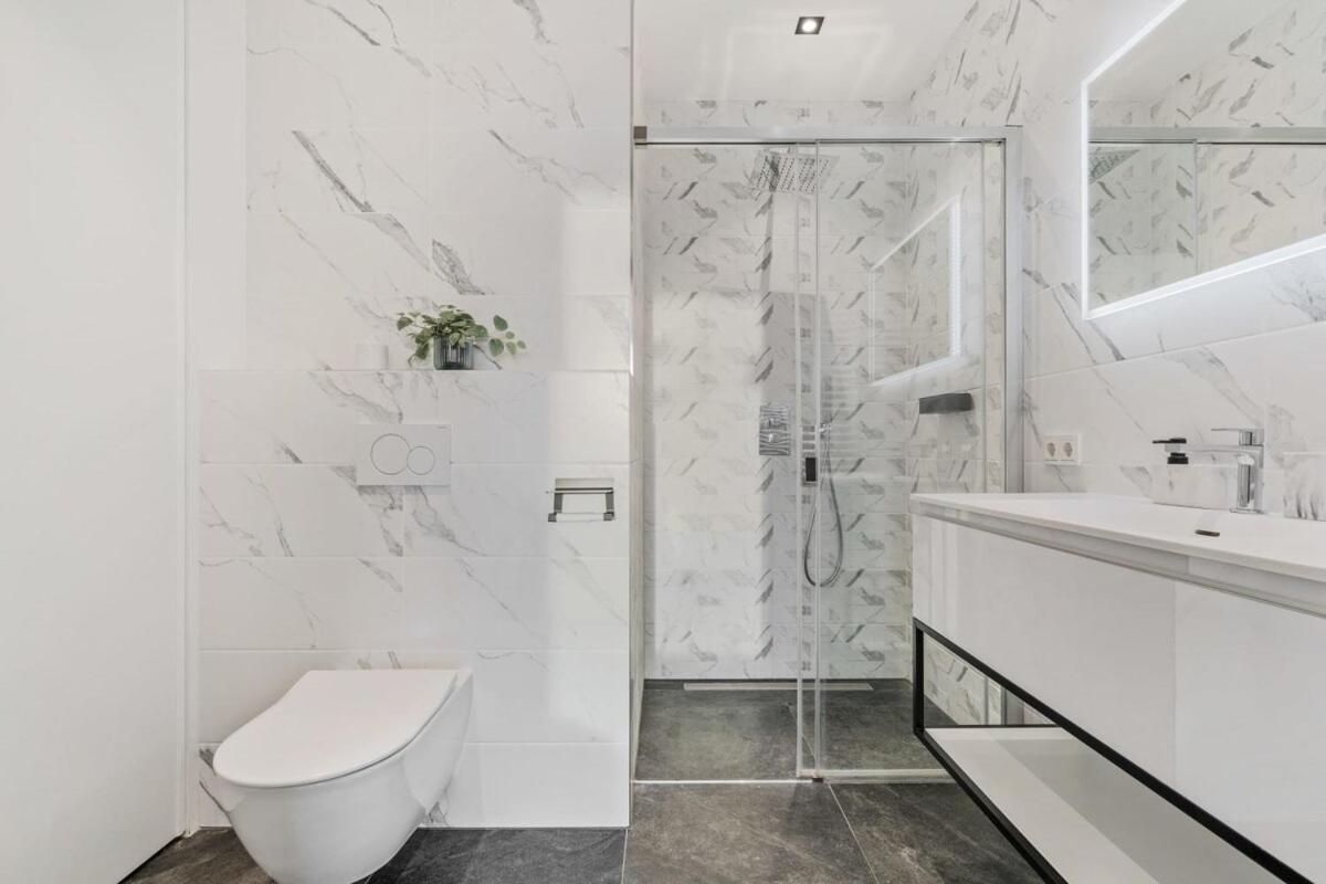 Appartement De Luxe 1 Chambre A Coucher, Centre Commercial, Piscine Et Fitness Люксембург Екстер'єр фото